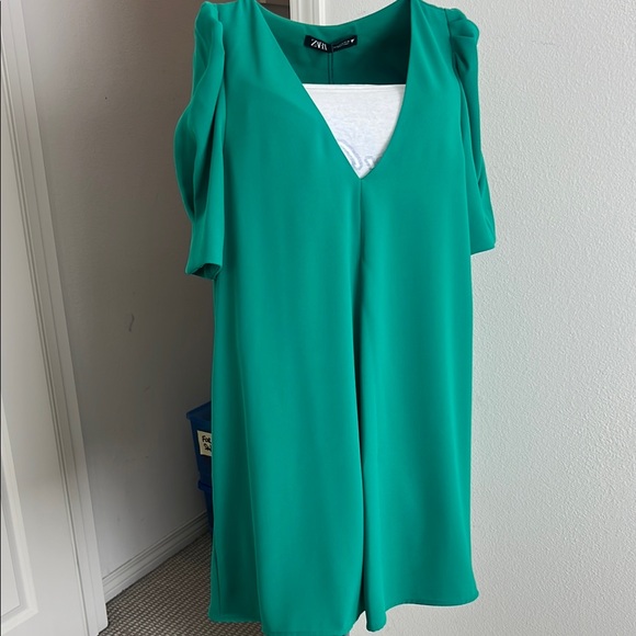 NWT Zara Emerald V-Neck Mini Dress size M - Picture 4 of 6